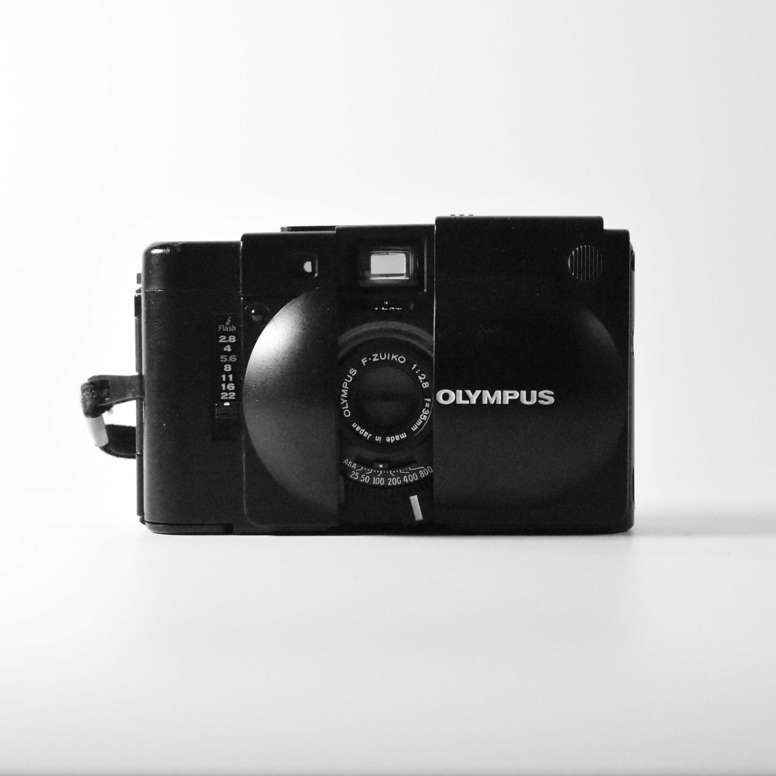 OLYMPUS XA フィルムカメラ修理 -京都のフィルムカメラ修理店 京都のフィルムカメラ修理店 1/1 filmcamera service